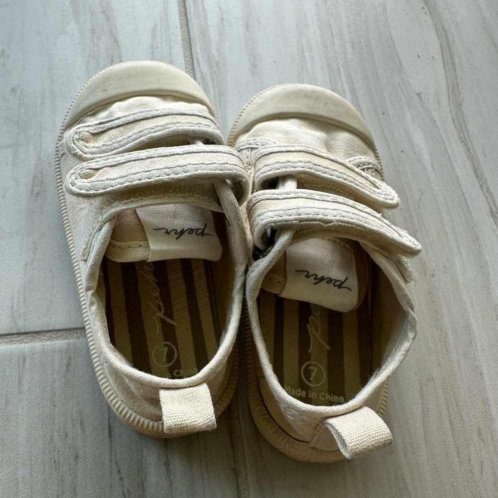 Pehr Toddler Recess Sneakers in Sand - Picture 6 of 12